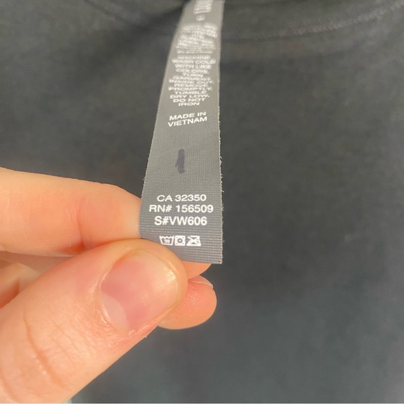 Vuori Black Sleeveless Dress - Picture 6 of 8